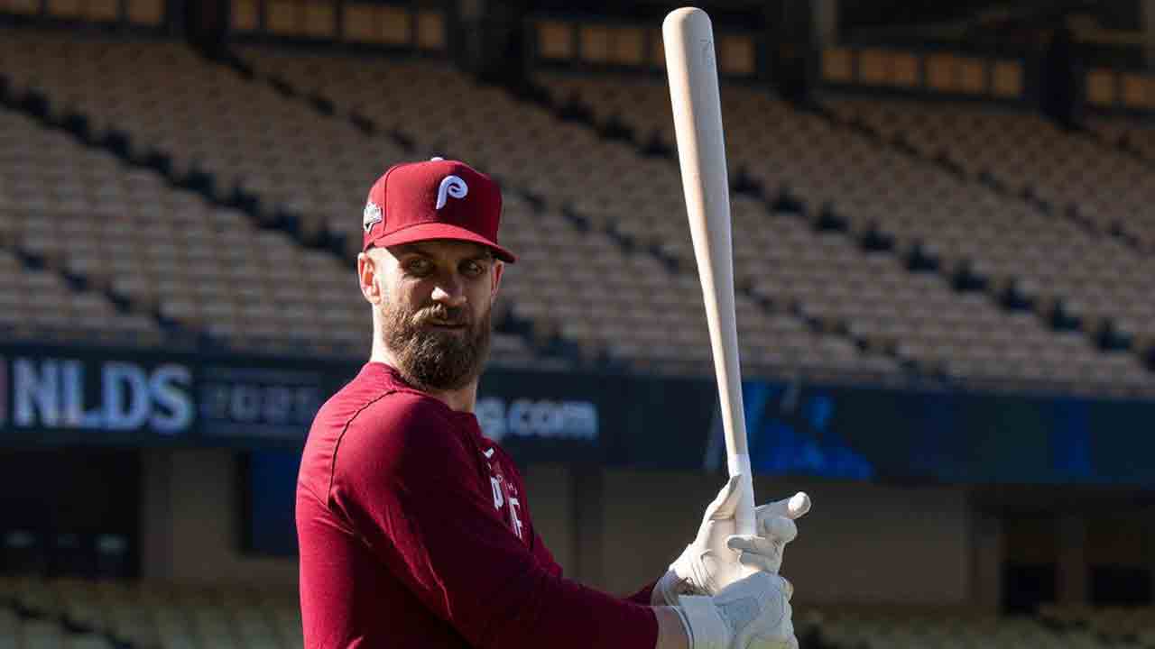 Harper understands boos from Phillies fans as NLDS moves to LA