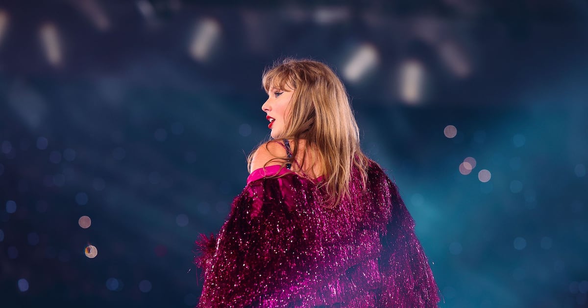 Taylor Swift: Quebec Swifties ready for ‘The Life of a Showgirl’ album release - CTV News