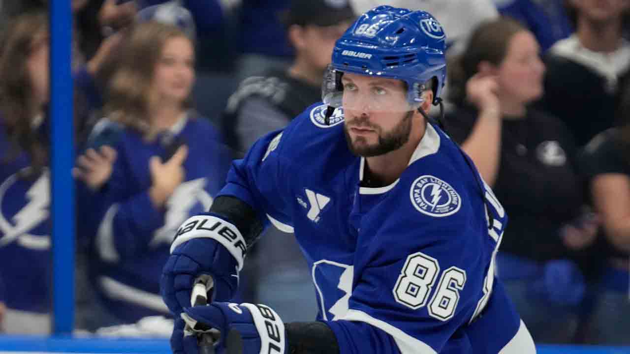 Lightning's Kucherov out vs. Red Wings with illness