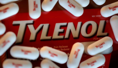Trump links the pain reliever, Tylenol, to autism. Doctors and experts disagree | story