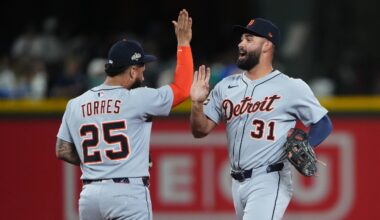 Tigers beat Mariners in 11 to take Game 1