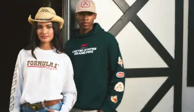 BAKU, AZERBAIJAN - SEPTEMBER 21: Third placed Carlos Sainz of Spain and Williams James Vowles, Team