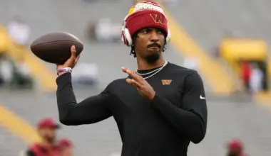 Why Jayden Daniels went to Commanders at No. 2 in 2024 NFL Draft after Bears' Caleb Williams image