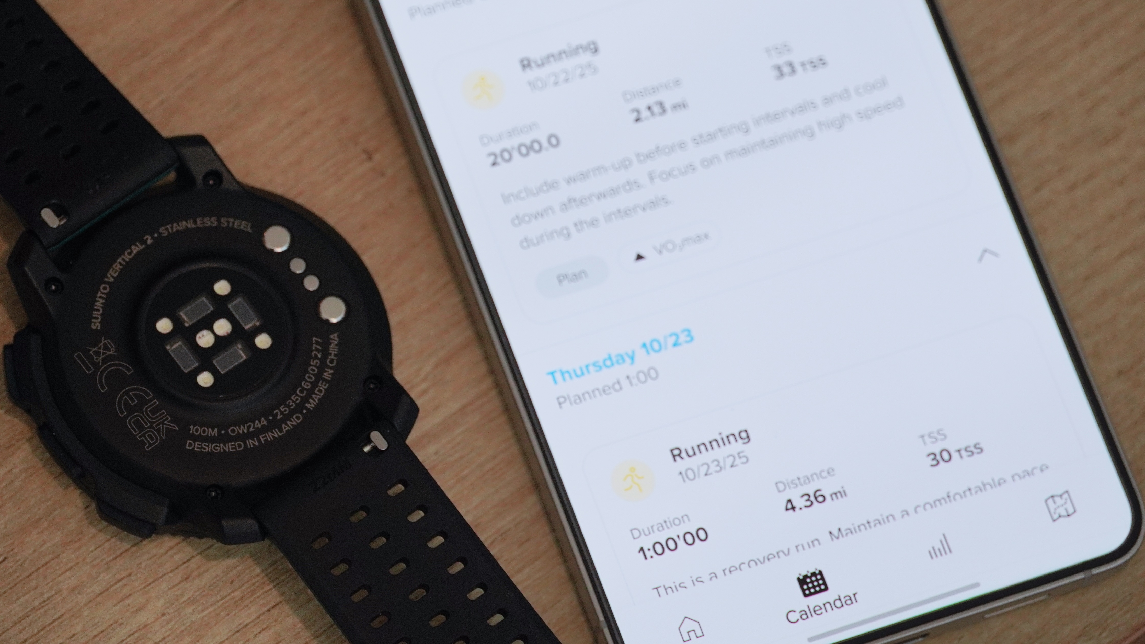 The Suunto Vertical 2 paired with a training plan generated by AI in the Suunto app.