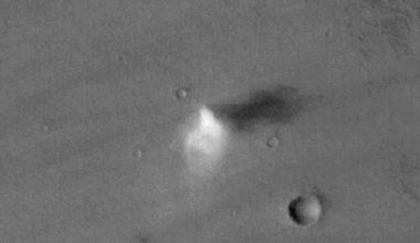 Mars Express sees a dust devil dancing across Mars