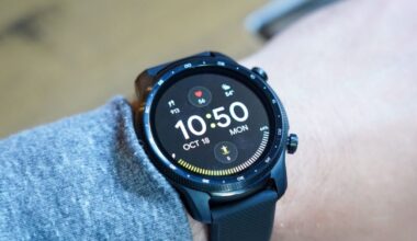 Google Pulls Its Wear OS Clock App From a Bunch of Watches