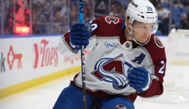 MacKinnon already in Hart Trophy form as Avalanche take top spot