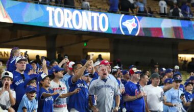 Jimmy Kimmel shouts out the Blue Jays in late night monlogue