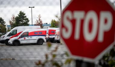 What happens to your mail and parcels during the Canada Post strike? - CTV News