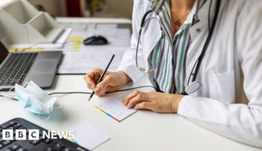 Kent and Medway GPs under 'unsustainable pressure', survey finds