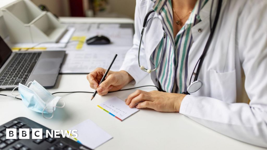 Kent and Medway GPs under 'unsustainable pressure', survey finds
