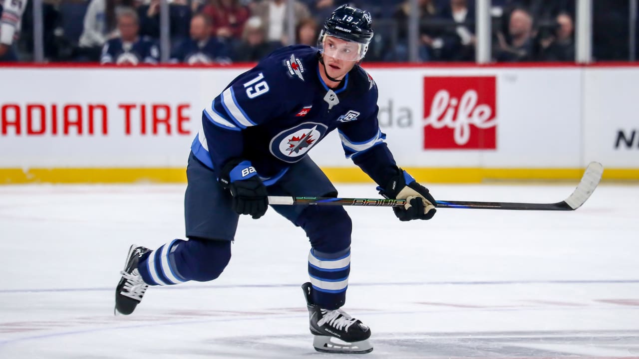 Toews says time with Blackhawks was 'definitely a dream'