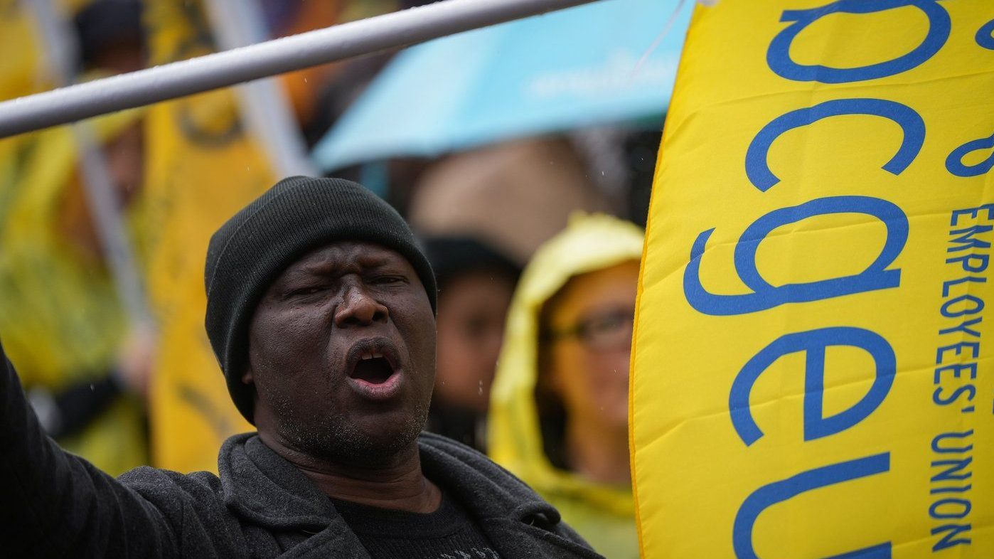 Contract talks break down between B.C. and community health workers: union