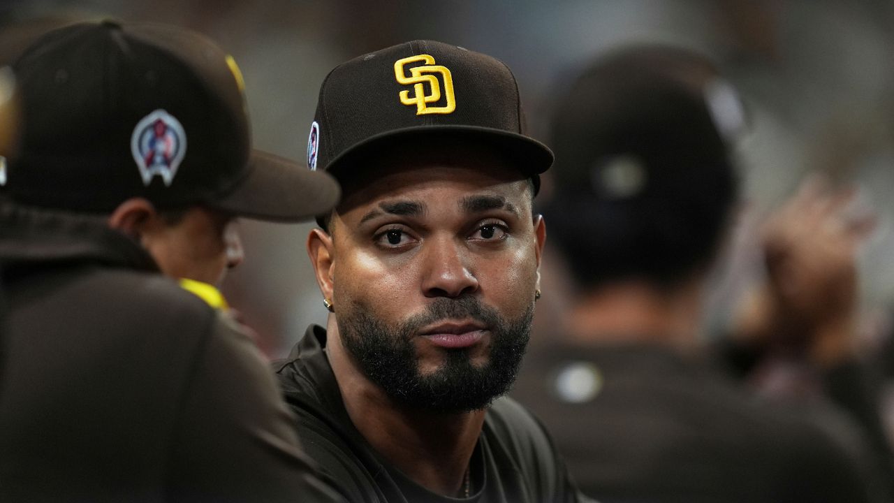 Padres' Iglesias, Bogaerts disciplined for dispute with umpires in season-ending loss