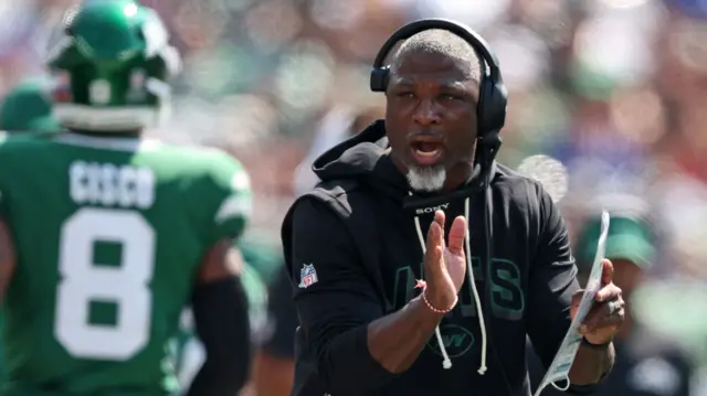 New York Jets head coach Aaron Glenn