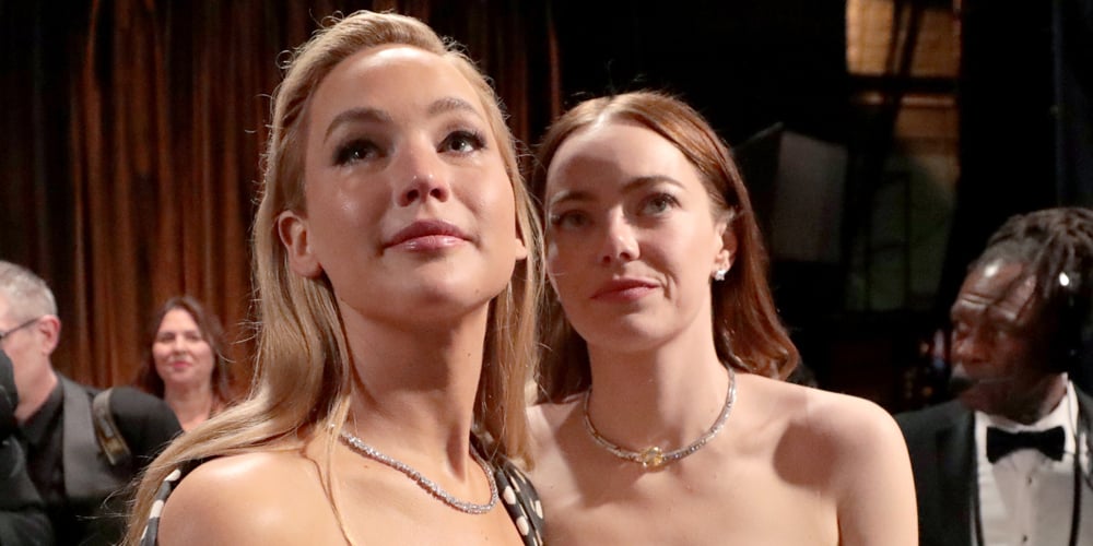 Emma Stone Explains Why Jennifer Lawrence Is So Captivating On-Screen | Emma Stone, Jennifer Lawrence | Celebrity News and Gossip | Entertainment, Photos and Videos