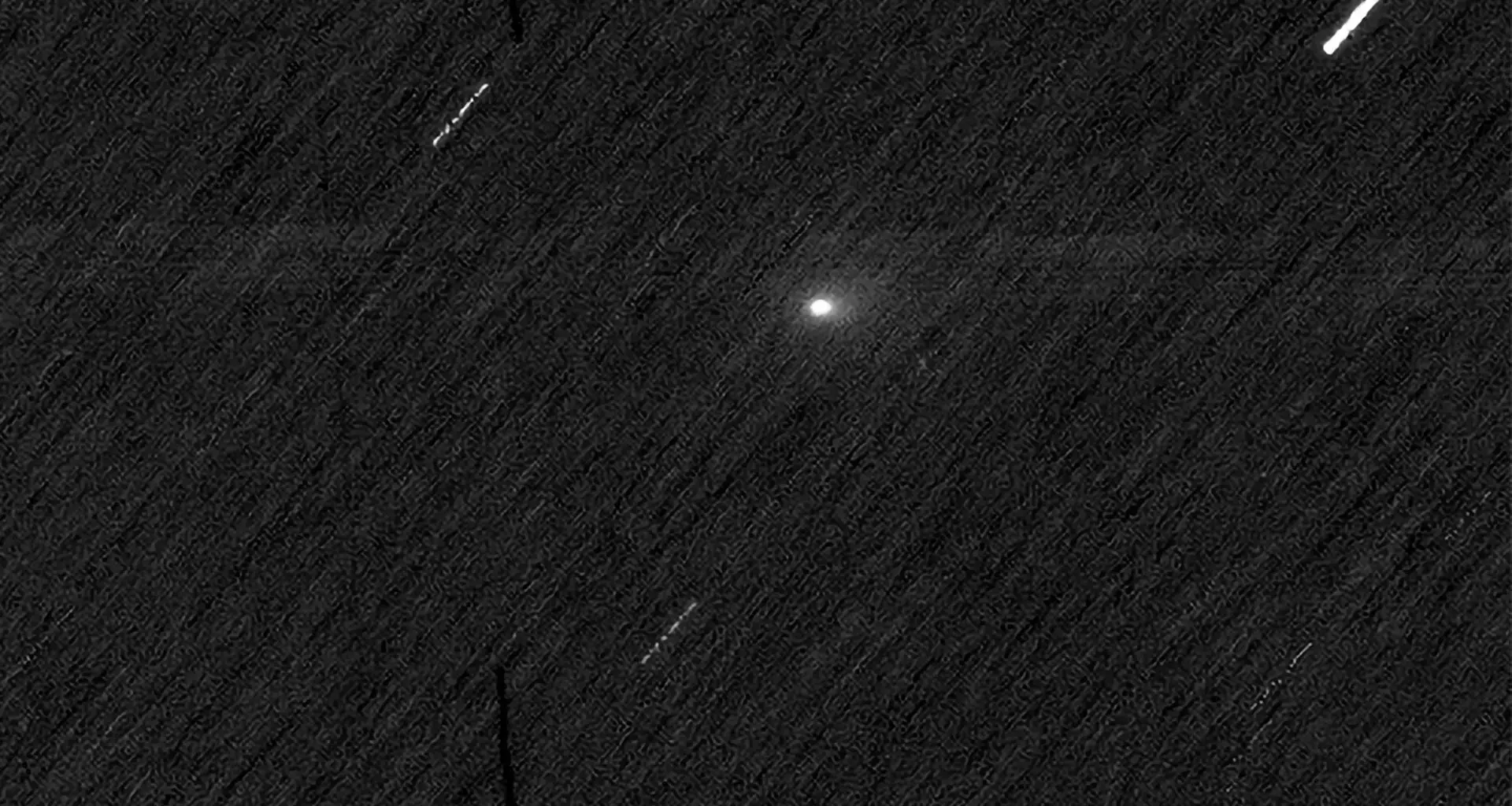 An interstellar visitor lights up the Red Planet’s sky
