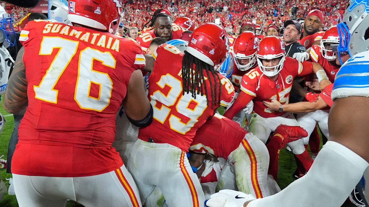Mahomes propels Chiefs to win over Lions before fistfight breaks out