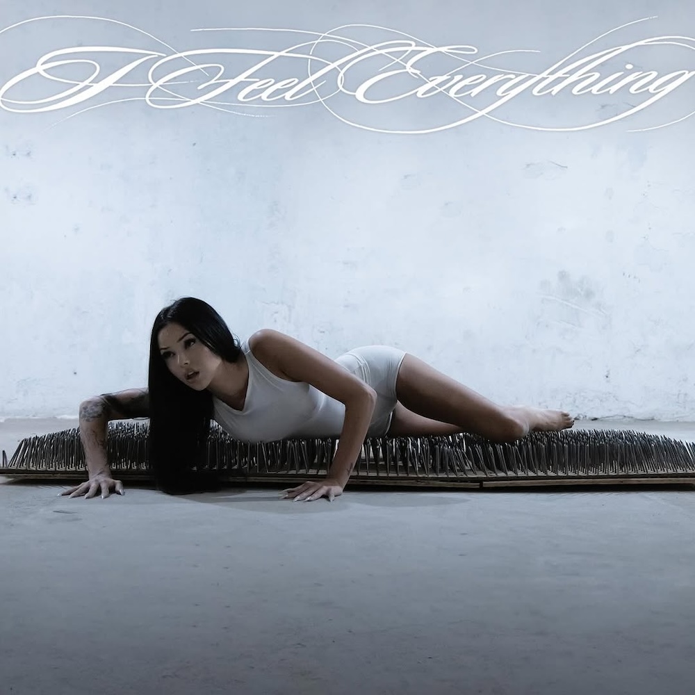 Maggie Lindemann is done holding back in ‘i feel everything’ — Album Review » // MELODIC Magazine