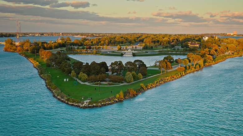 sunset point on Detroit's Belle Isle