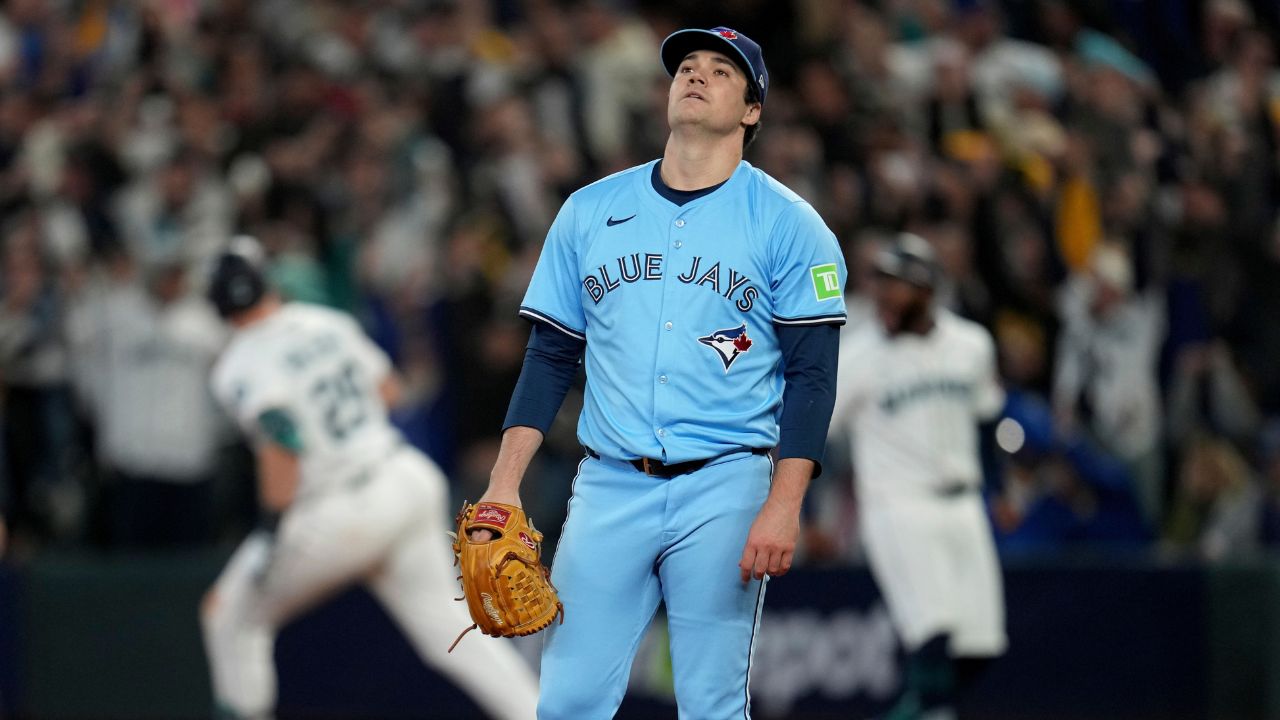 Little, Dominguez feel pain of 'terrible' Blue Jays loss