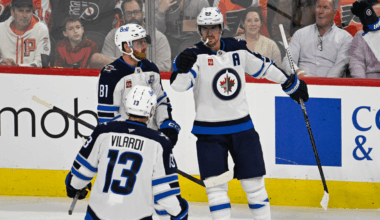 Scheifele scores 2 more, lifts Jets past Flyers