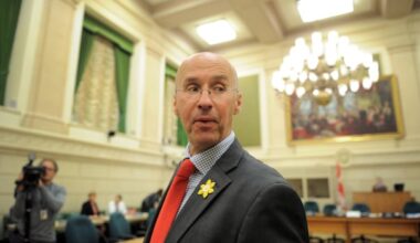 Federal budget watchdog's comments are 'just wrong,' says one of his predecessors