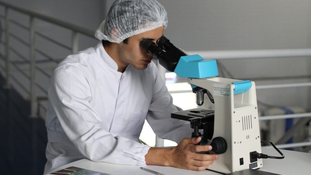 Canadian Cancer Society-funded research delves into work-related cancers