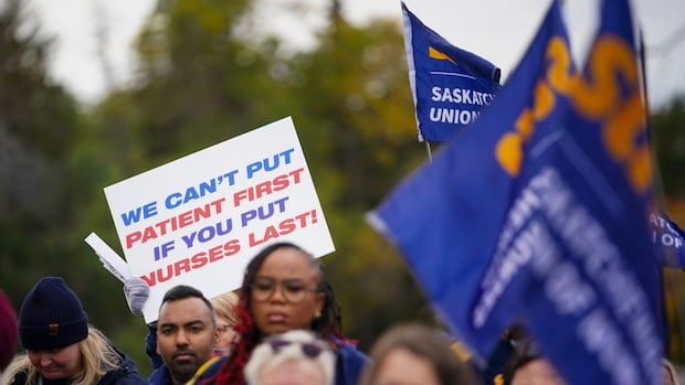 Saskatchewan nurses union hits back at province on overcrowding in hospital hallways