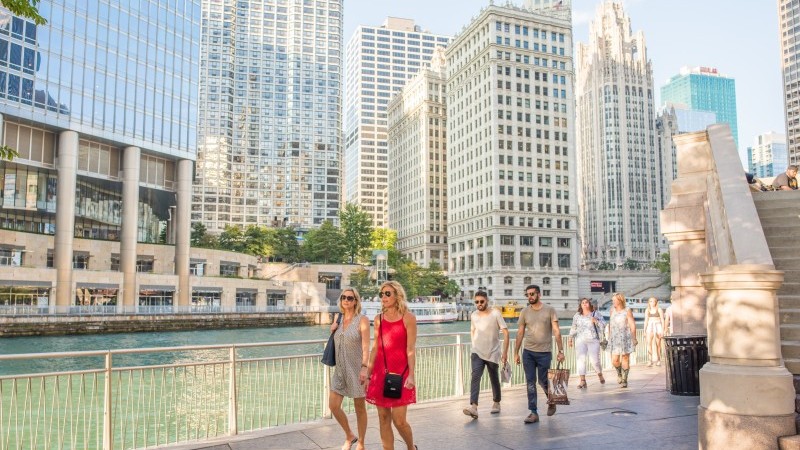 US job worries sour sentiment | articles