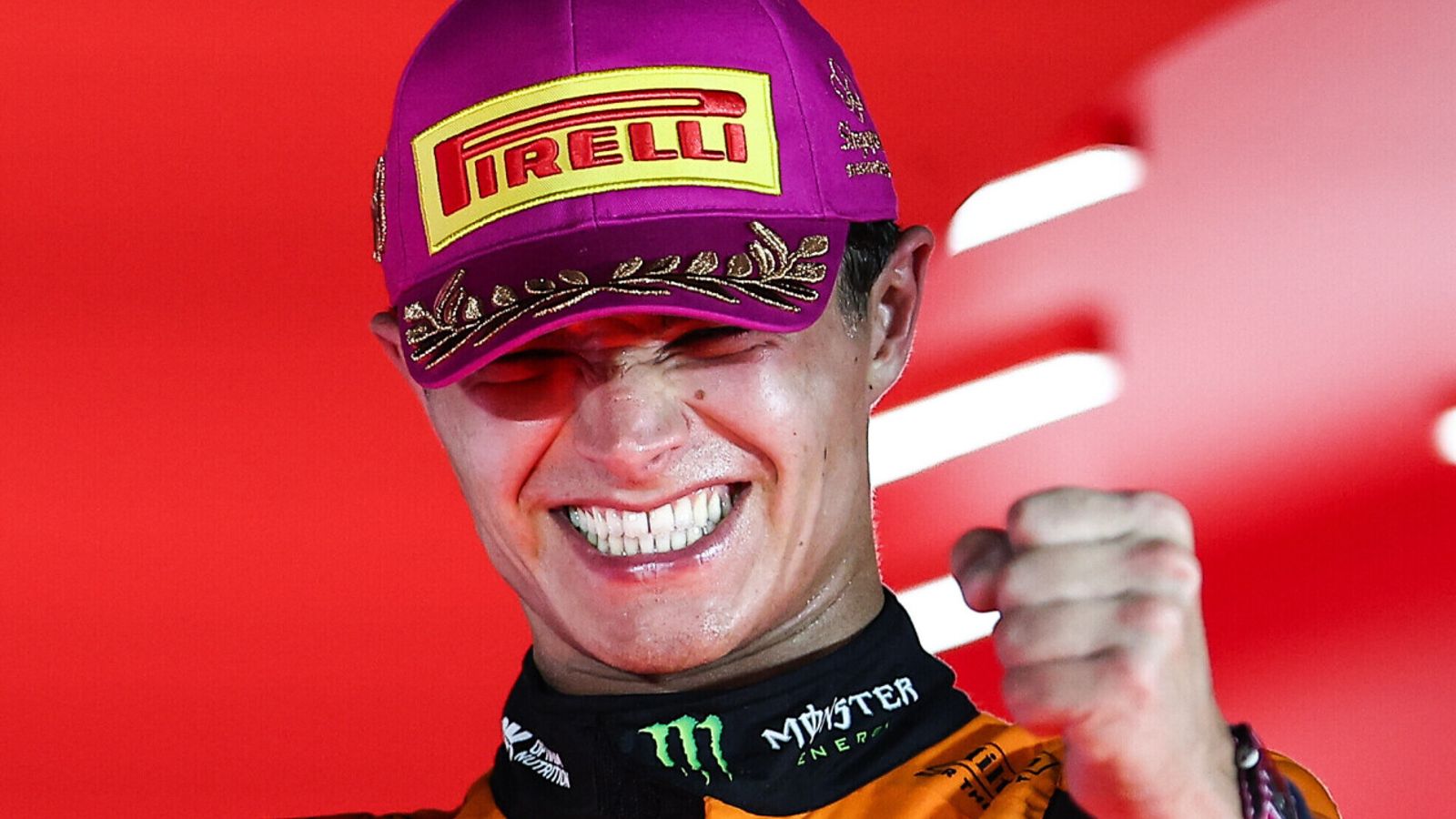 How the chances of Lando Norris and Max Verstappen chasing down Oscar Piastri in F1 's title race were impacted in Singapore | F1 News