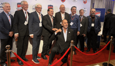 'Miracle on Ice' members honor late teammate Pavelich at gala fundraiser