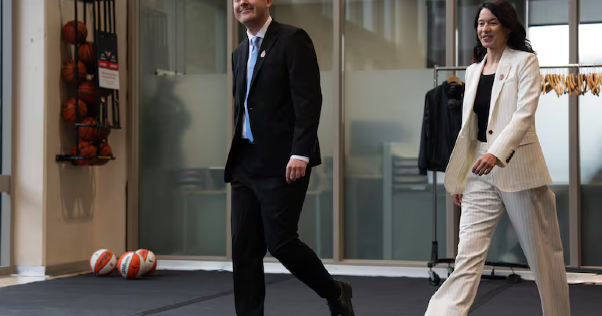 Portland’s incoming WNBA team welcomes new coach, celebrates 15,000 season ticket deposits