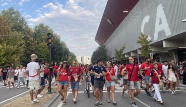 A physicist tests when a crowd becomes a crush : NPR