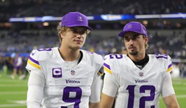 Vikings need another quarterback, quickly