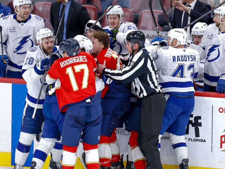 Panthers, Lightning combine for 13 ejections in exhibition