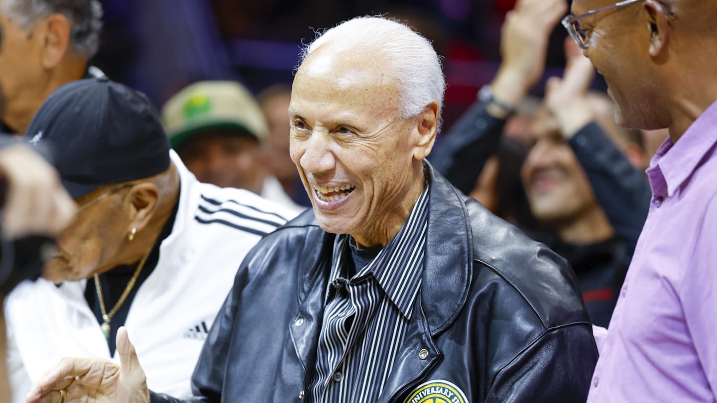 Lenny Wilkens, Hall of Fame NBA Player and Coach, Dies at 88