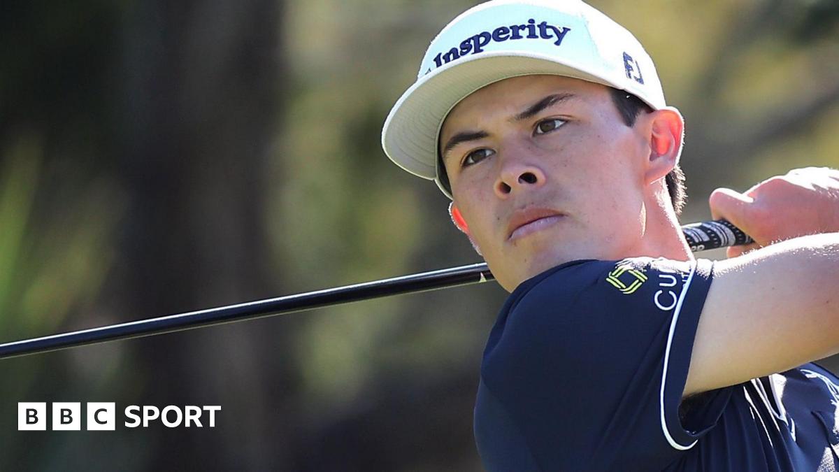 Johnny Keefer hitting a golf shot