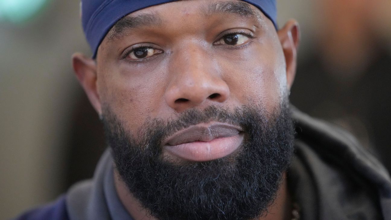 Broncos' Marcedes Lewis, 41, becomes oldest TE in NFL game