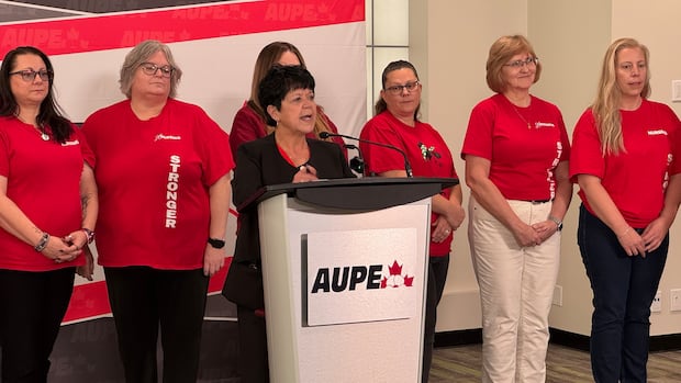 98% of AUPE nursing care staff vote in favour of strike