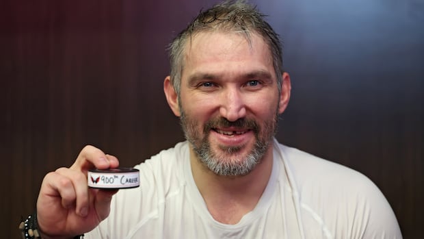 Alex Ovechkin becomes 1st in NHL history to score 900 goals