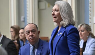 More Quebec doctors quit amid health-care 'crisis'