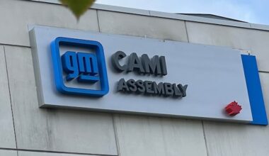 Frustrated union threatens plant takeover as Minister Joly meets with CAMI autoworkers