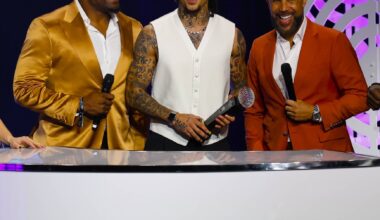 Vaval doubles up at CFL awards – Winnipeg Free Press