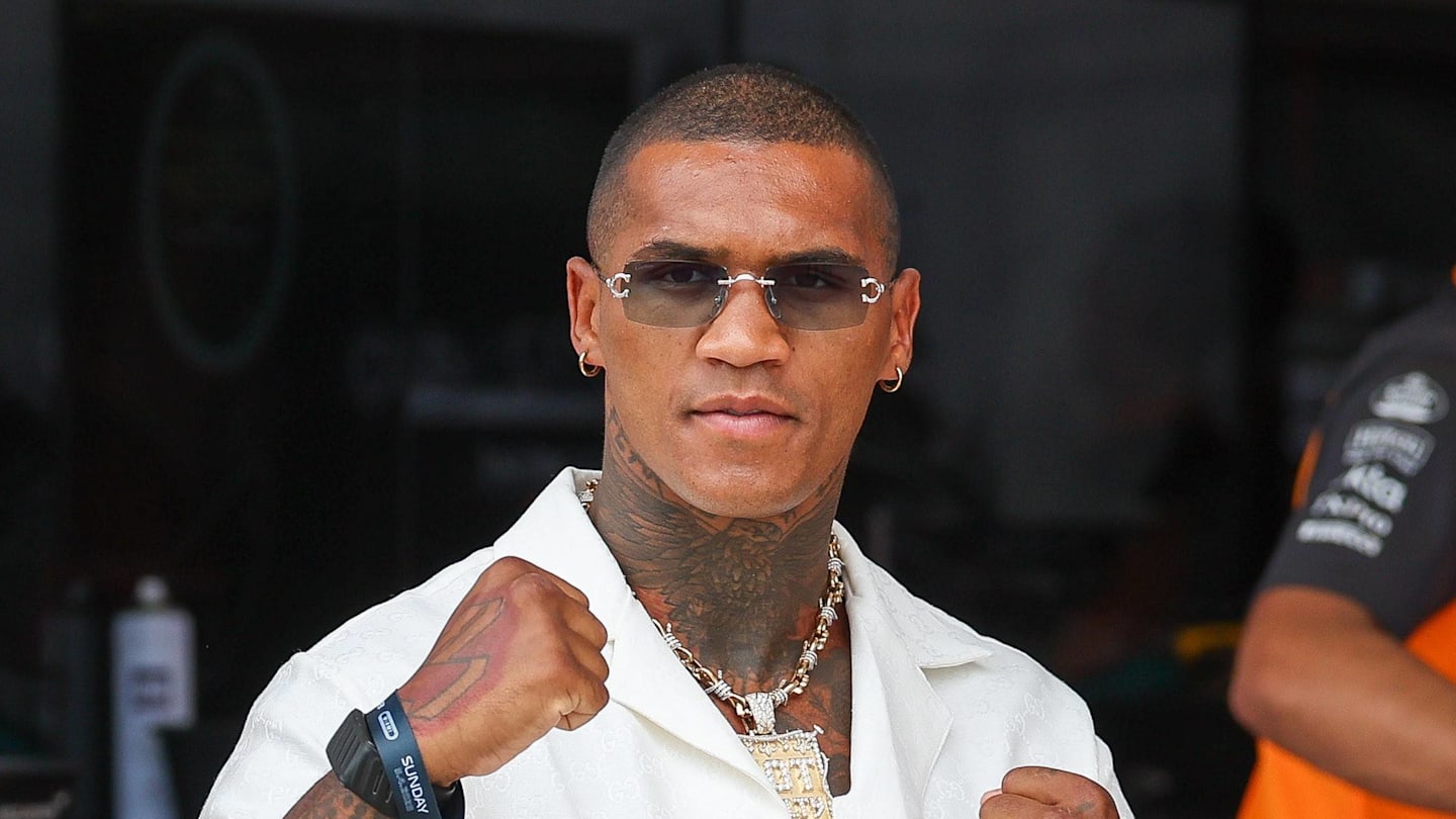 Cards, Start Times & How To Watch Every Fight Tonight