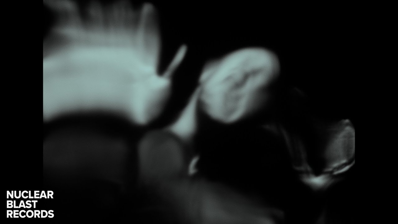 MØL - Young (OFFICIAL MUSIC VIDEO) - YouTube