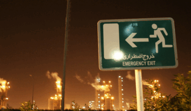 Double squeeze: Iran faces record capital flight as oil revenues fall