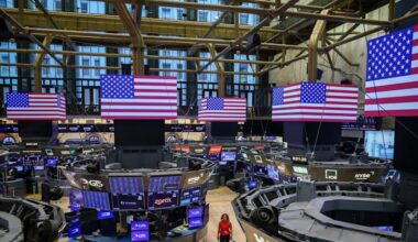 Solid returns on track despite tech jitters and interest rate doubts