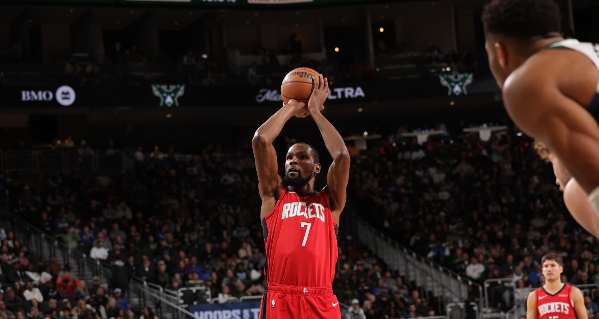 Kevin Durant-Giannis Showdown Thrills NBA Fans as Rockets Beat Bucks