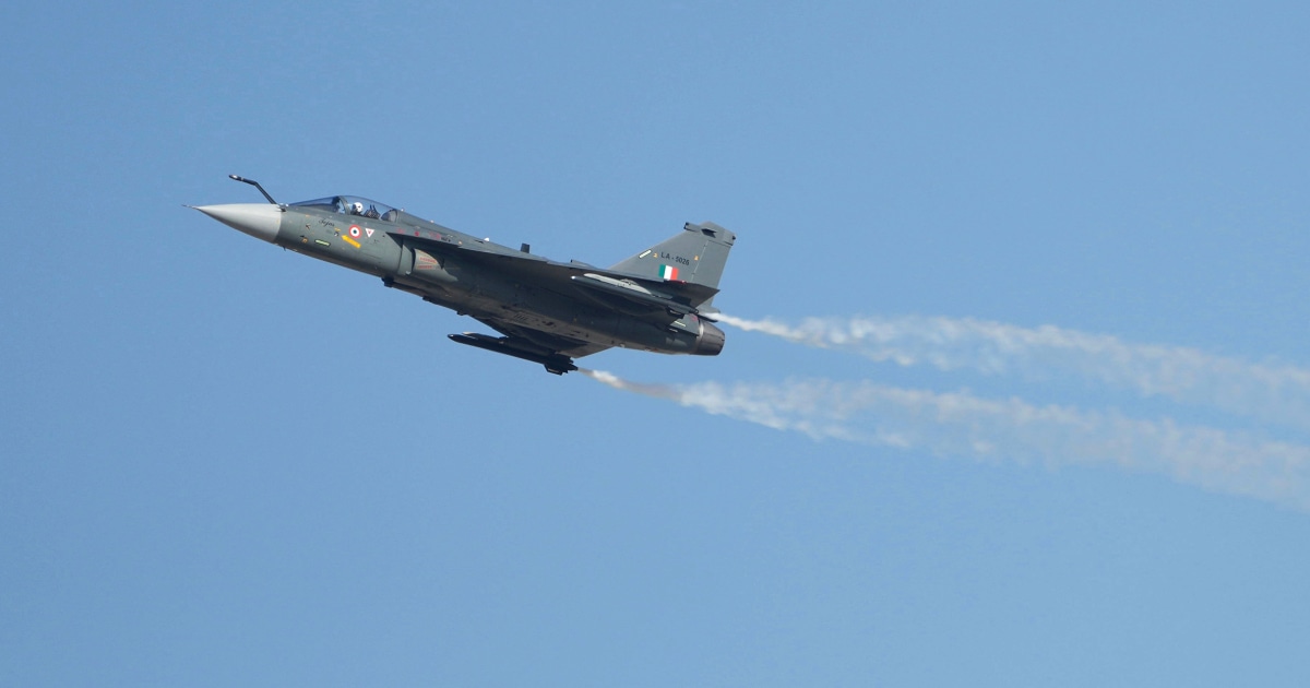 Pilot killed after Indian combat plane crashes at Dubai Air Show